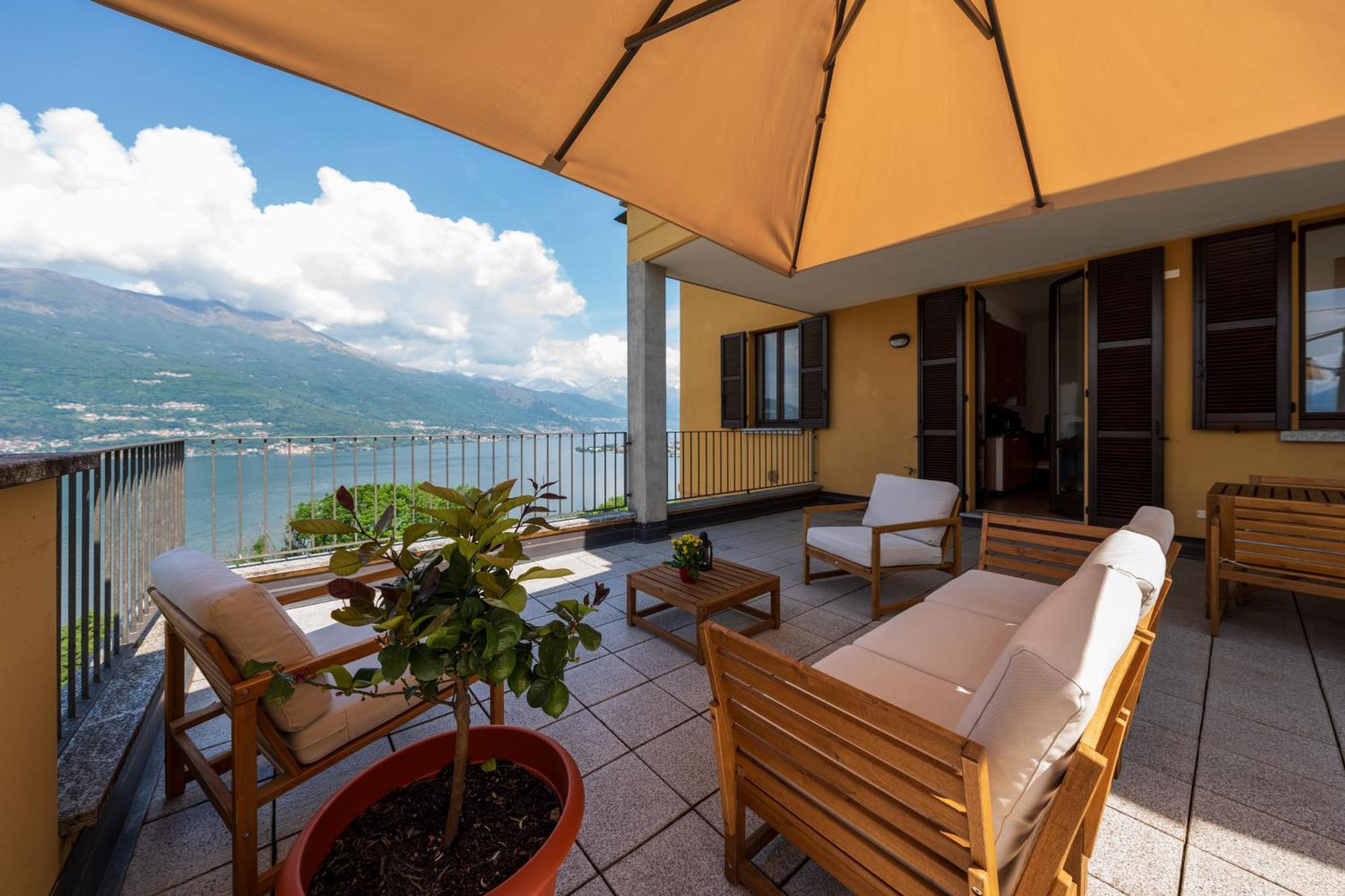 Stunning Apartment- Terrace And Swimming Pool เบลลาโน ภายนอก รูปภาพ