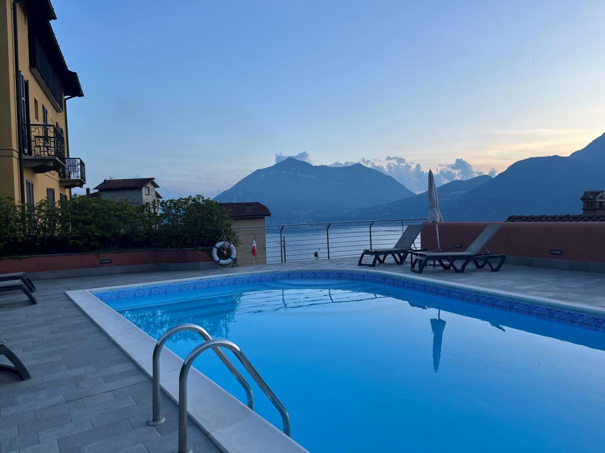 Stunning Apartment- Terrace And Swimming Pool เบลลาโน ภายนอก รูปภาพ